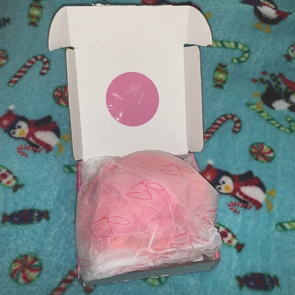 “Kelly” - by Sel Doval 💖 (@sel.doval) - Picture 4 of 5